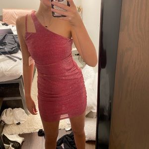 Revolve super down jayden mini dress (color berry) size small!! Only worn once!